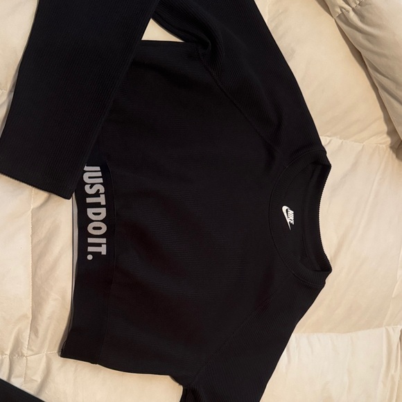 Nike Black Ribbed Top - Picture 1 of 3